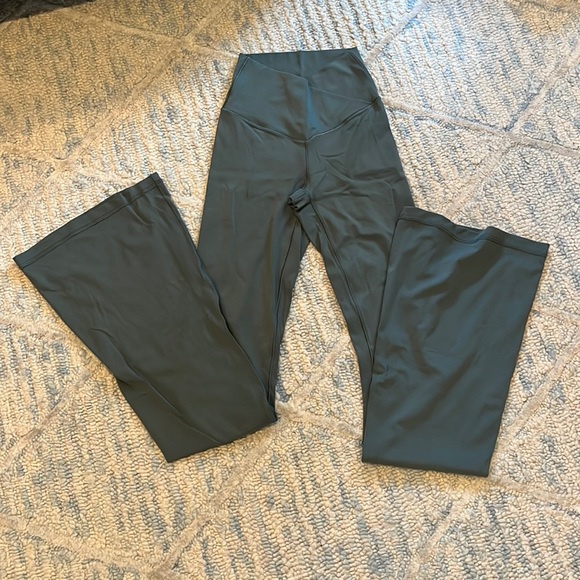 Aerie Real Me High Wasted Crossover Flare Leggings, Color: green, Size: XS - Picture 1 of 3